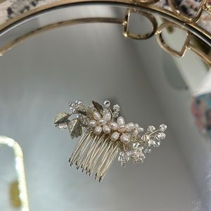BHLDN small hair comb gold with pearls and glass beads